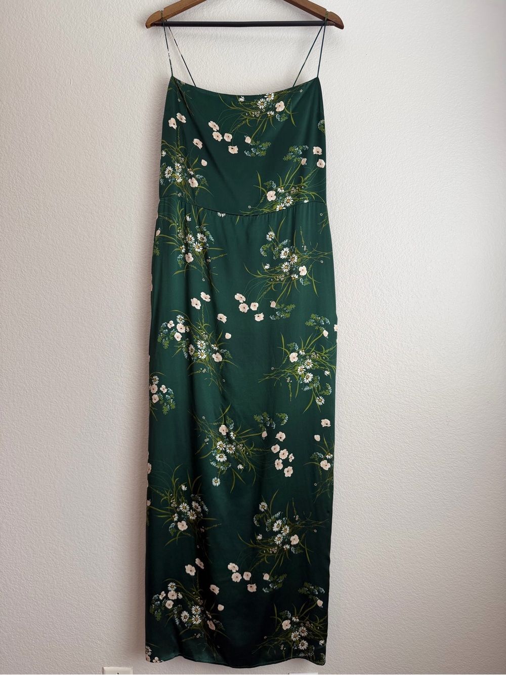 Reformation Frankie Silk Dress in Buena Size 12 - Picture 2 of 8